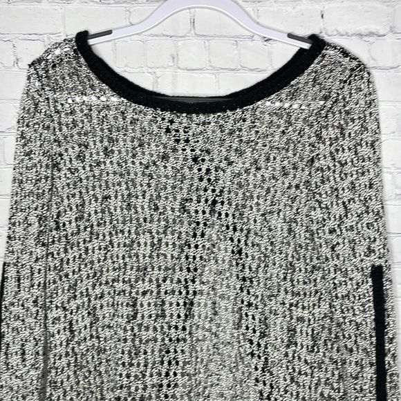 Camille & Co Size S/M Gray Black Lightweight Knit 3/4 Sleeve Split Back Sweater - Picture 3 of 7